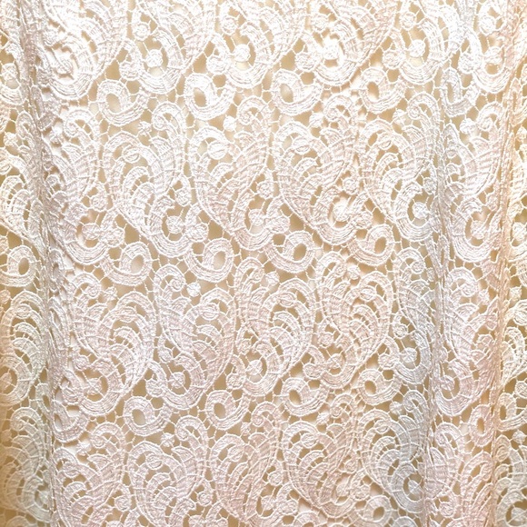 Massimo Dutti Women’s A-line, white lace skirt, size 8 - Picture 3 of 4